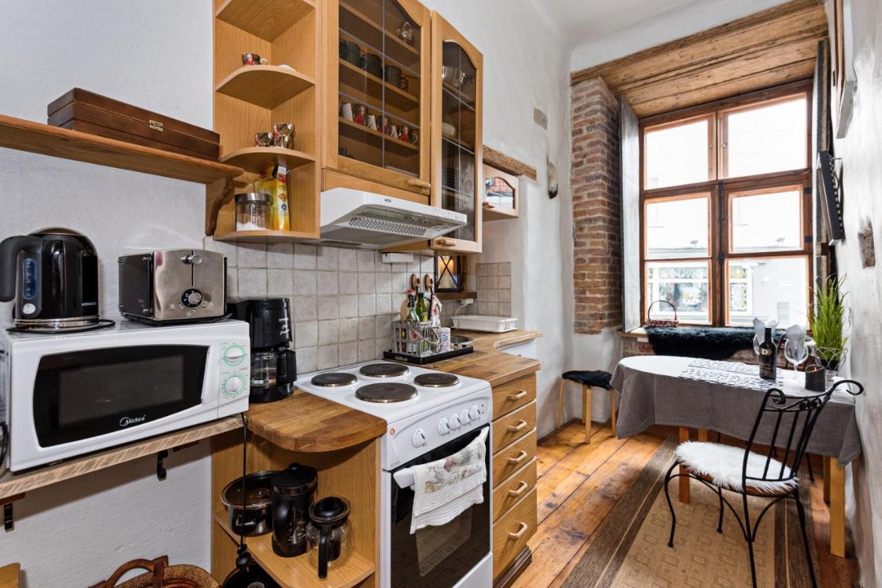 Historical Two-Bedroom Apartment With Sauna, Jacuzzi And Fireplace Tallinn Exteriér fotografie