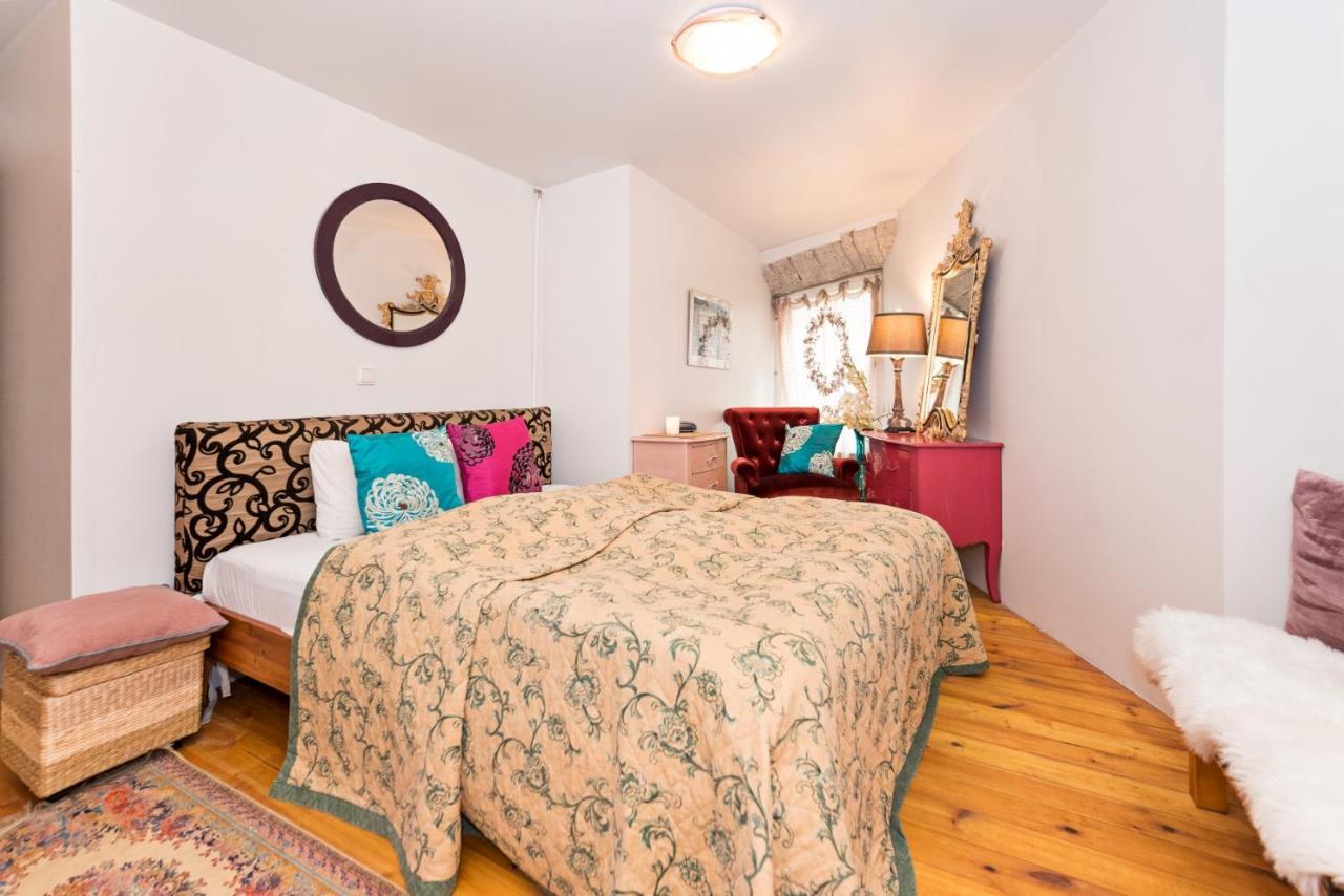Historical Two-Bedroom Apartment With Sauna, Jacuzzi And Fireplace Tallinn Exteriér fotografie